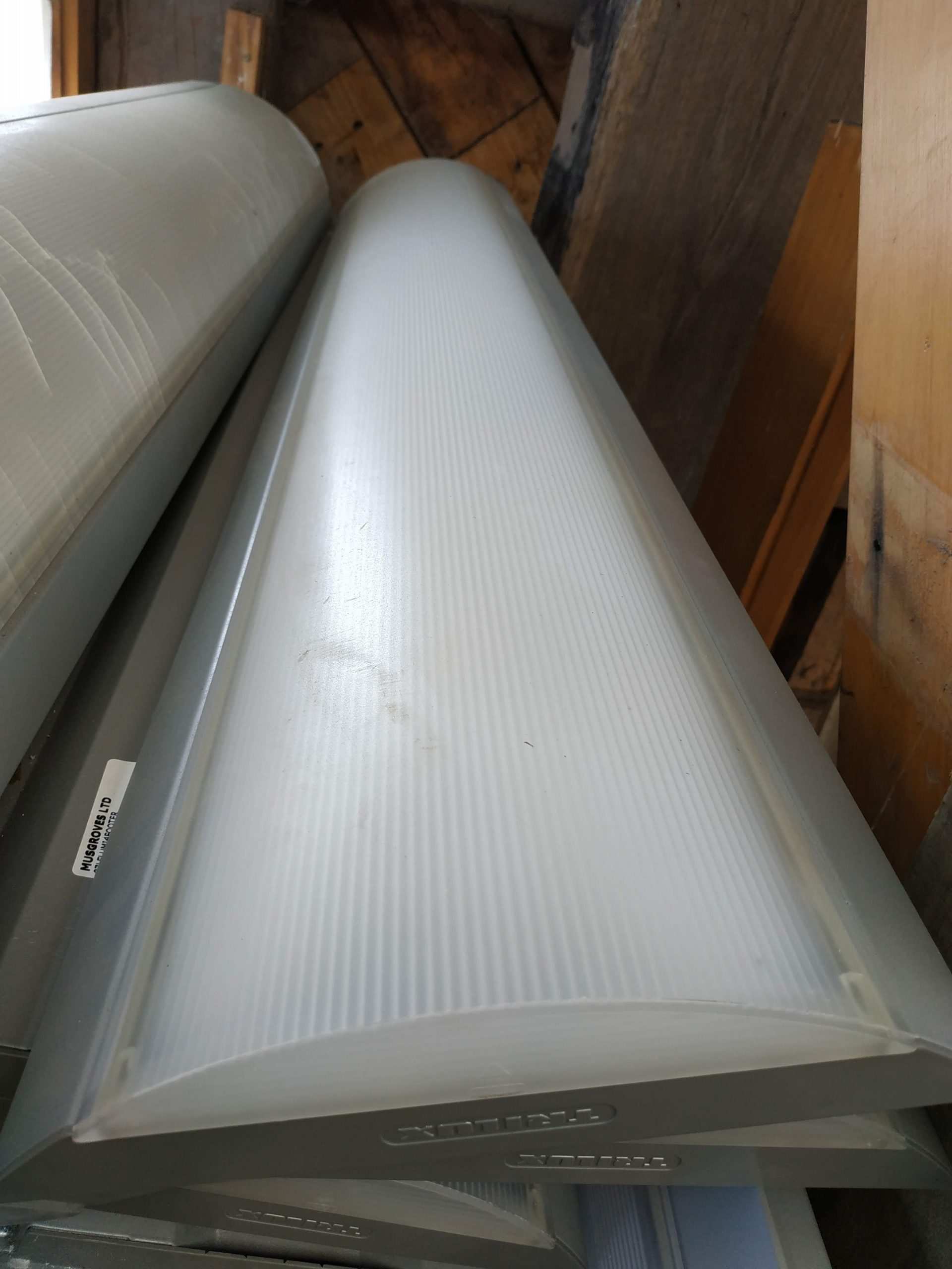Fluorescent Light Double 4 Footer 34756 Fluorescent Light Double 4 Footer 34756