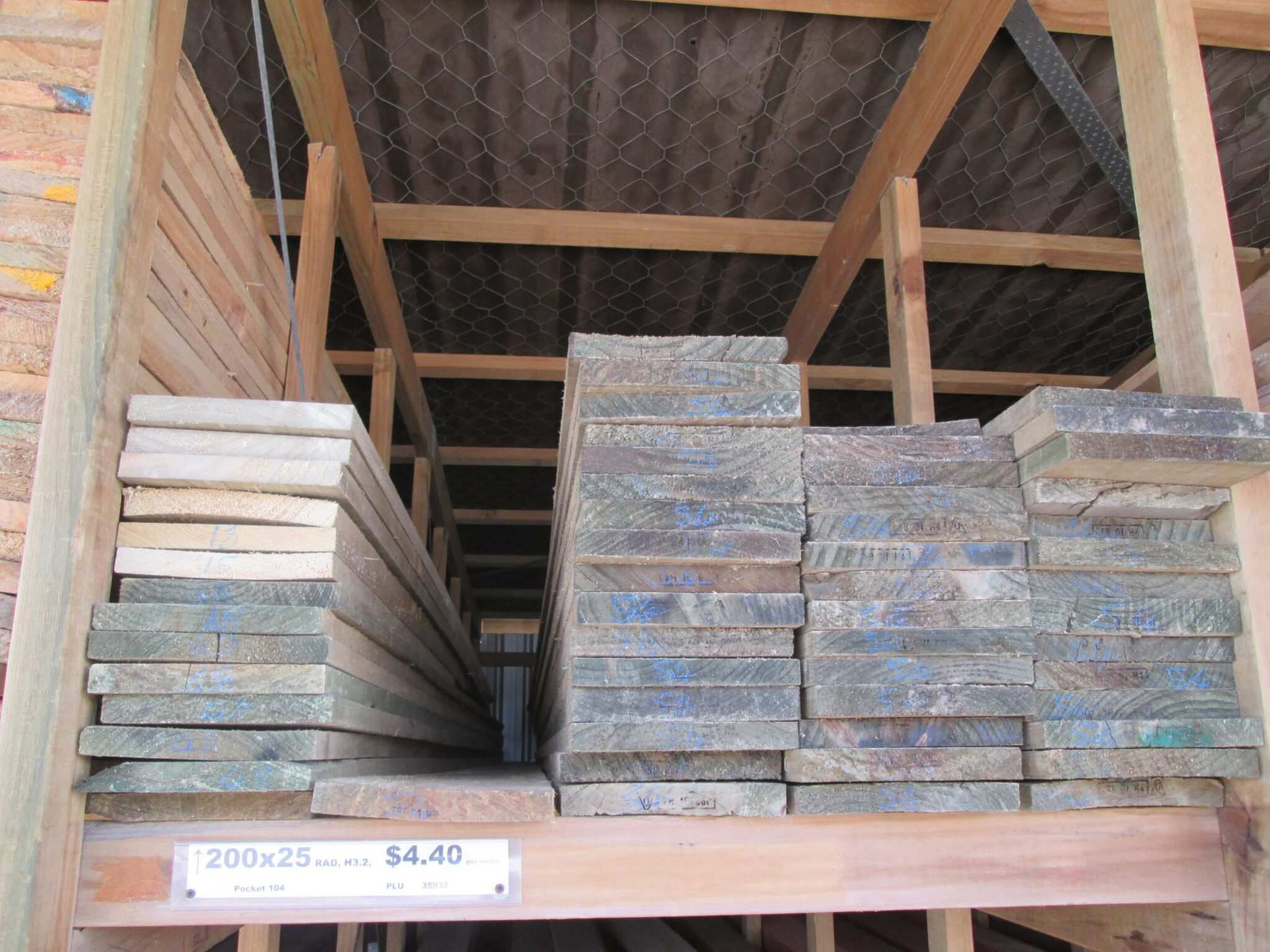 Rough Sawn Pine 200 X 25 H3 2 H4 Musgroves Ltd rough-sawn-pine-200-x-25-h3-2-h4-musgroves-ltd