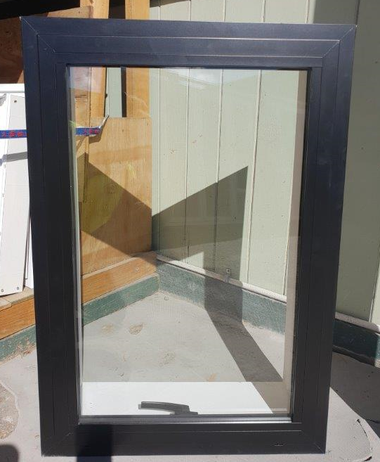 20190911-84936_new_ebony_dg_window_3_ext_002_.png Double Glazed 585w x 860h Ebony Aluminium Window NEW - Image 4