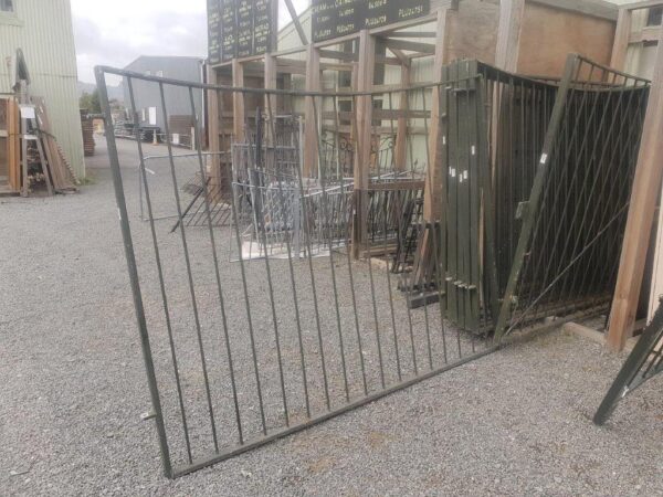 95906 Metal Fence Sections Various Sizes B