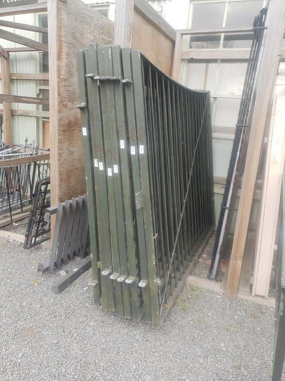 95906 Metal Fence Sections Various Sizes group view