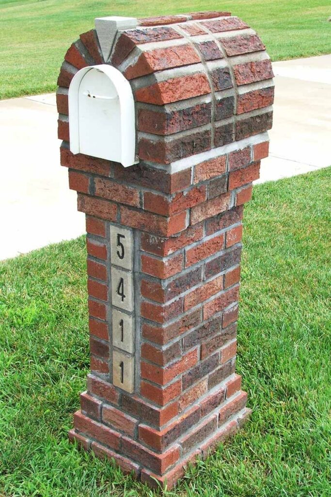 Brick letterbox