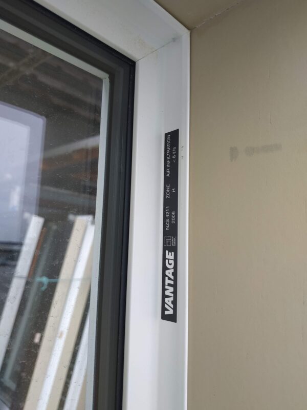 96704-White Fixed Aluminium Window Wind Rating