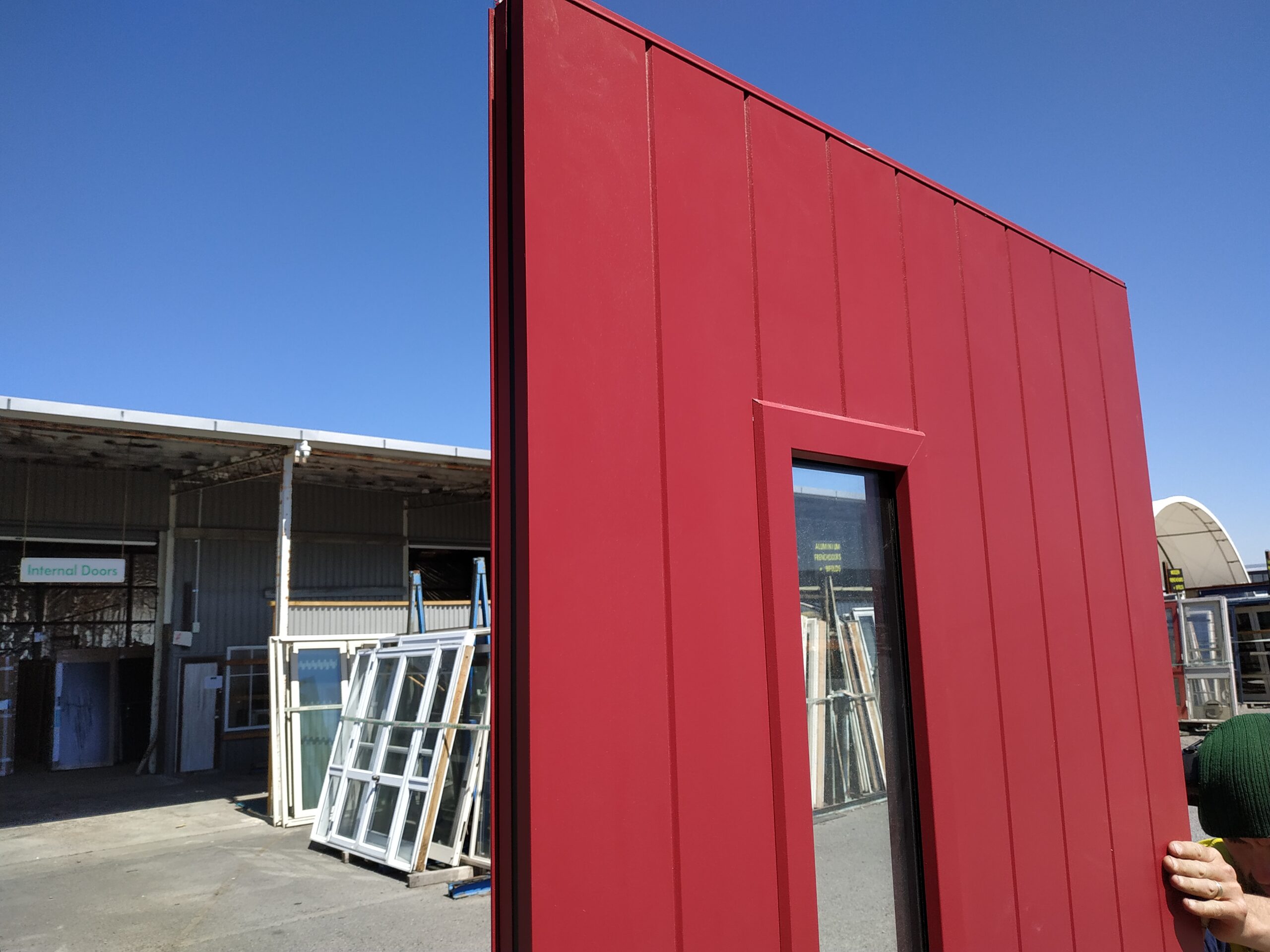 102280-Ext Door Red External Pioneer Red T&G Style Door with 1 D/G Pane - Image 5