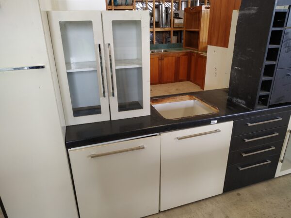98602-Rec Complete Kitchen
