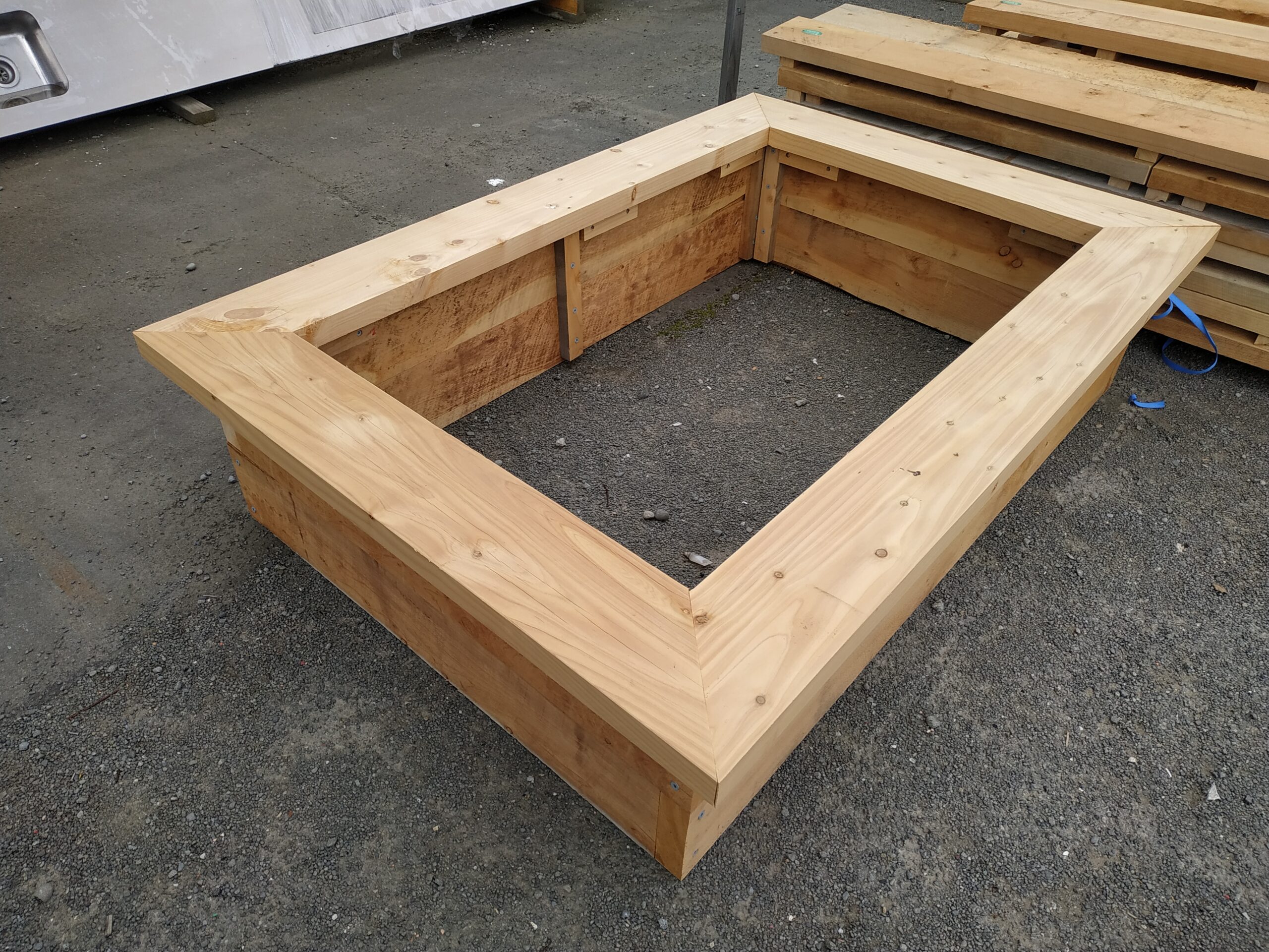 How To Assemble Frame Sitting Box