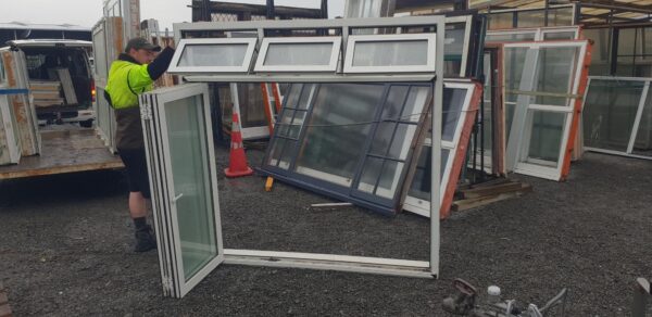 111781 Bifold Double Glazed Window ext opened full and top sashes