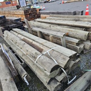 Half round 150-200×2700 – 116539 (2) Pine 150-200mm Half Round Post 2700mm Long