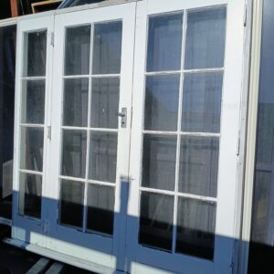 123824 External Painted 8 Pane Colonial French Door with Sidelight